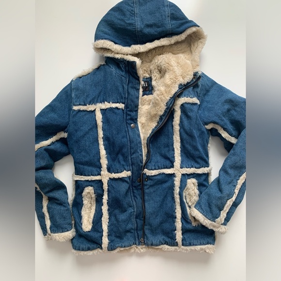 Big Chill Jackets & Blazers - Big Chill Blue Denim vintage Jacket with Cream Faux Fur